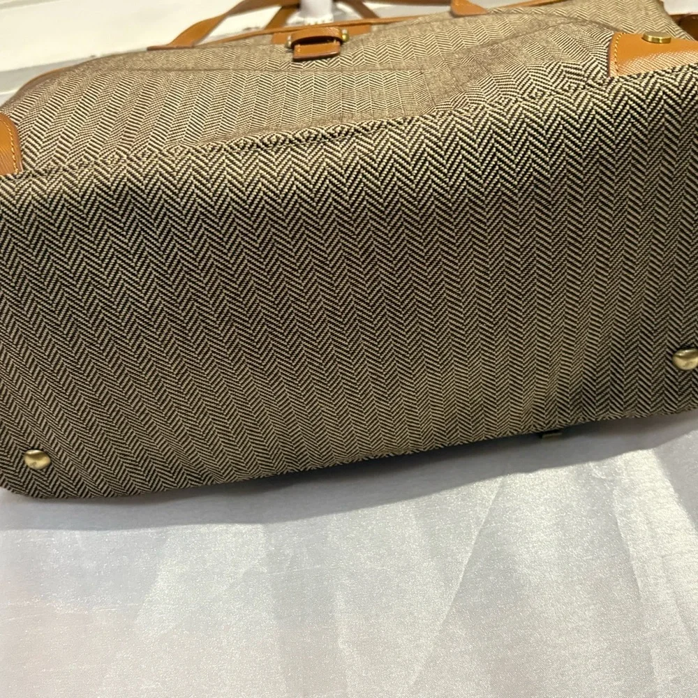 Hartmann Herringbone Luxe Elegant Brown and Tan Tote Bag - Picture 4 of 11